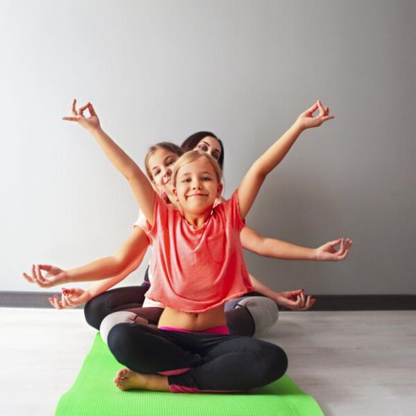 Taller de yoga en familia castellón de la plana